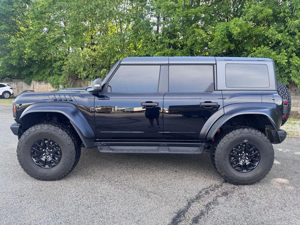 FORD BRONCO - 4