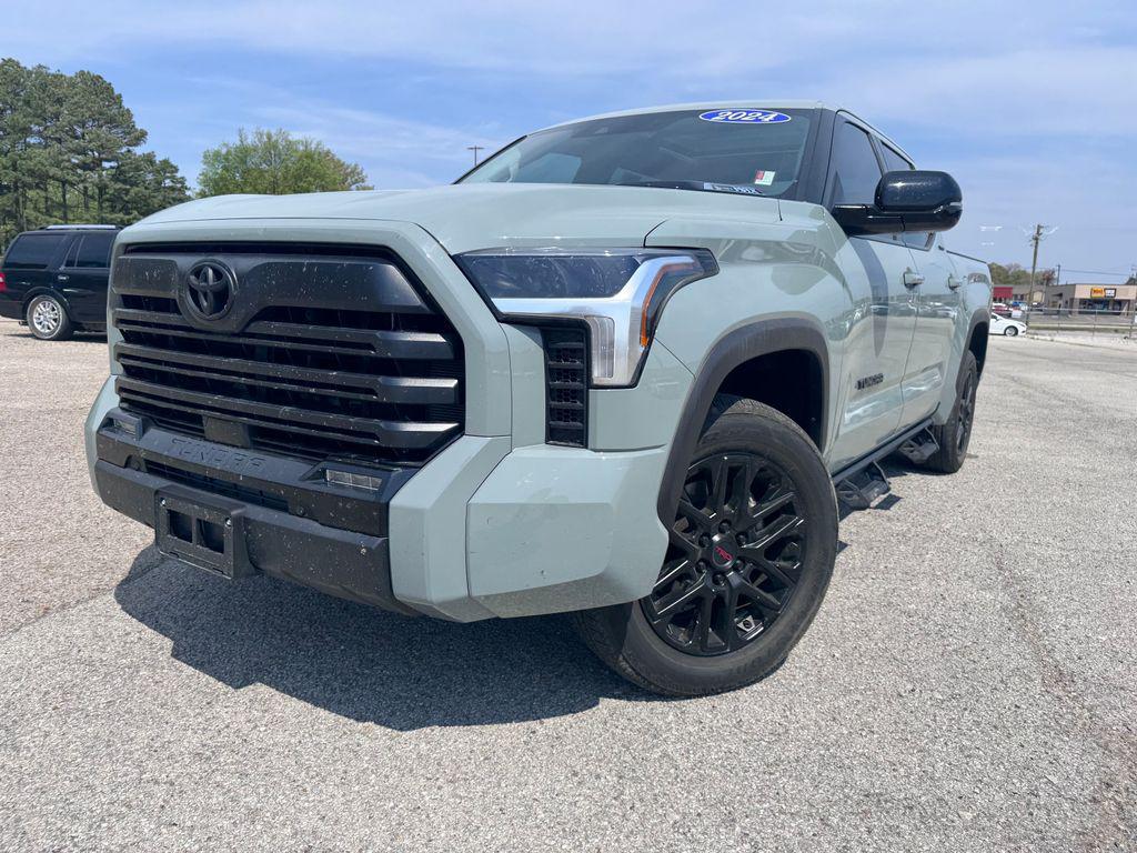 TOYOTA TUNDRA - 1