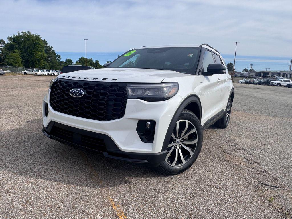 New 2026 Ford Explorer ST-Line