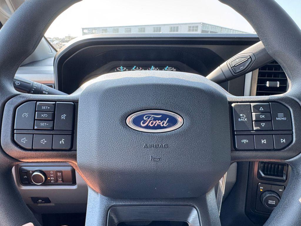 2026 FORD F-250 XL — миниатюра 23