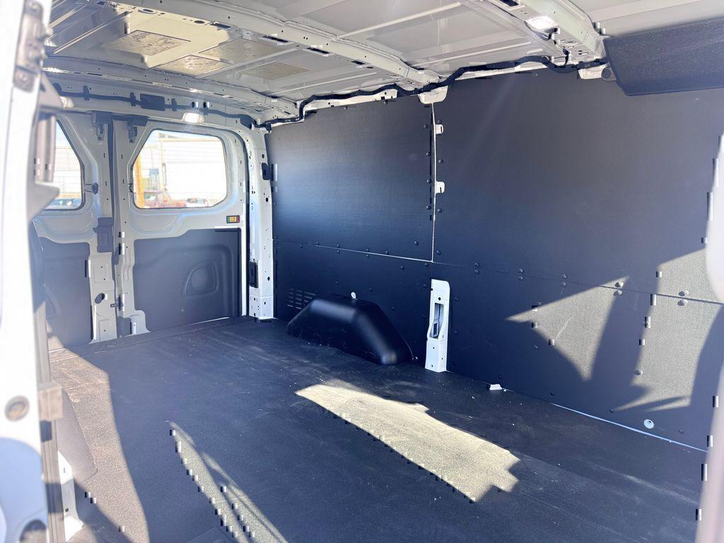 2025 FORD TRANSIT-250 BASE — миниатюра 18