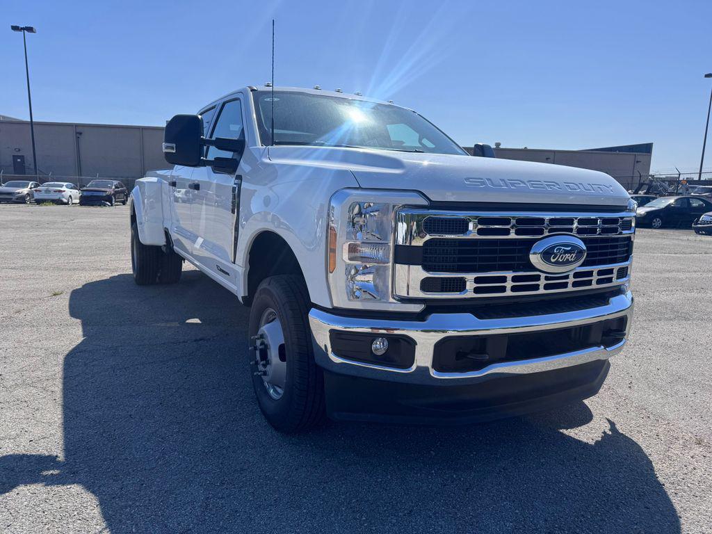 2026 FORD F-350 XLT thumbnail 11