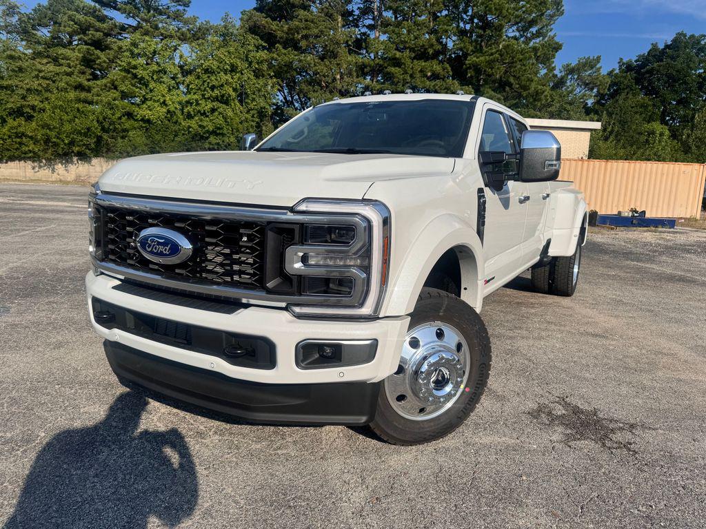 New 2026 Ford F-450 Platinum