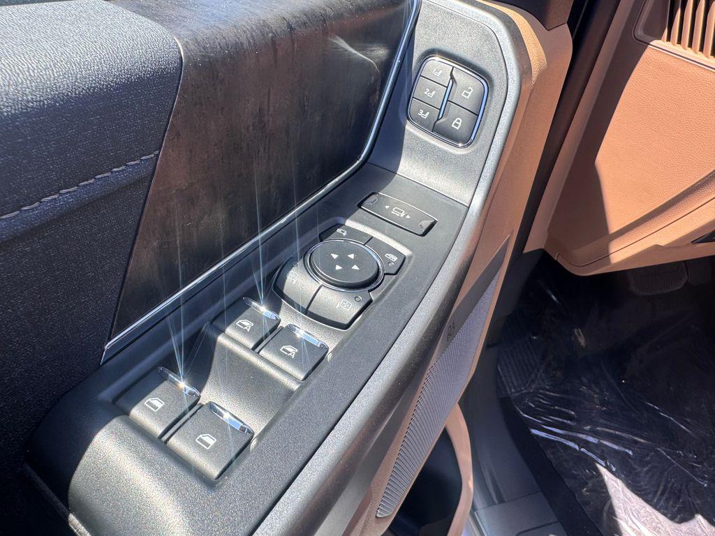 2026 FORD F-350 LARIAT — миниатюра 20