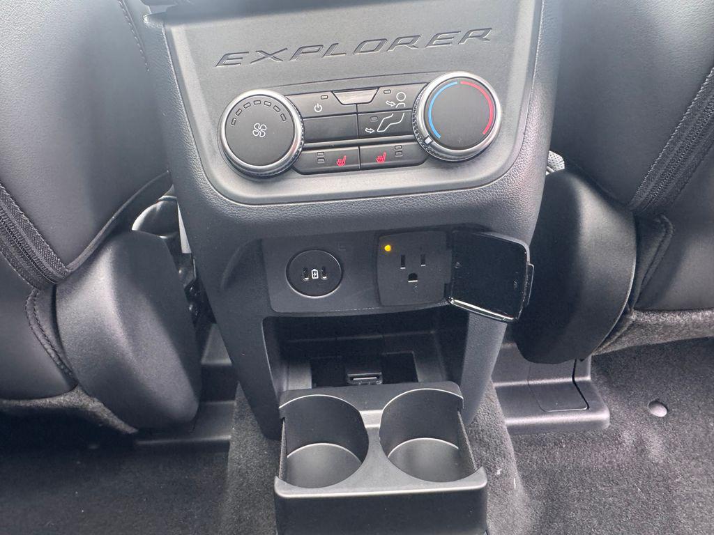 صورة مصغرة 15 لـ 2026 FORD EXPLORER ST