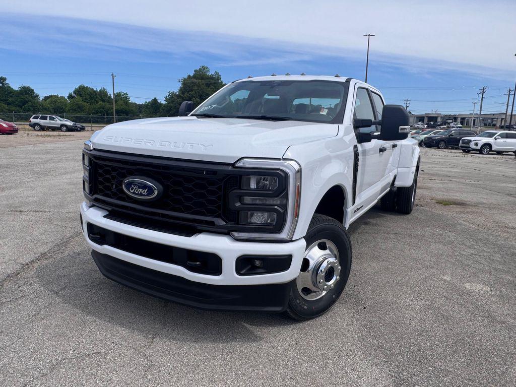 New 2026 Ford F-350 XL