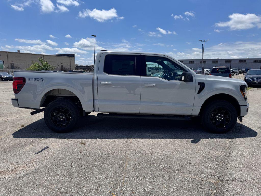 صورة 10 لـ 2026 FORD F-150 XLT