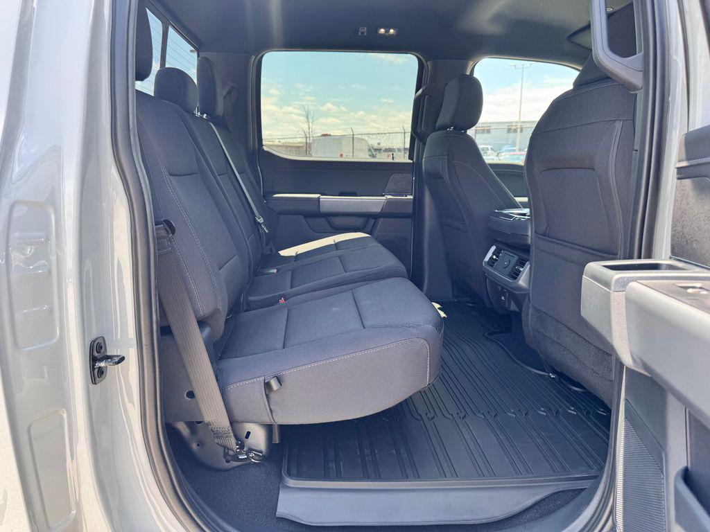 صورة مصغرة 17 لـ 2026 FORD F-150 XLT