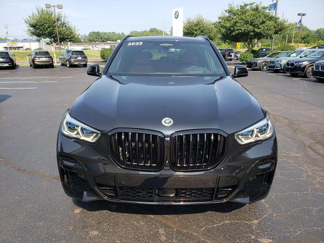 صورة 10 لـ 2023 BMW X5 M50I