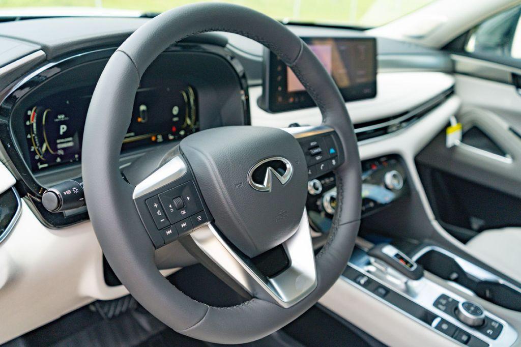 2027 Infiniti QX60 LUXE 照片 8