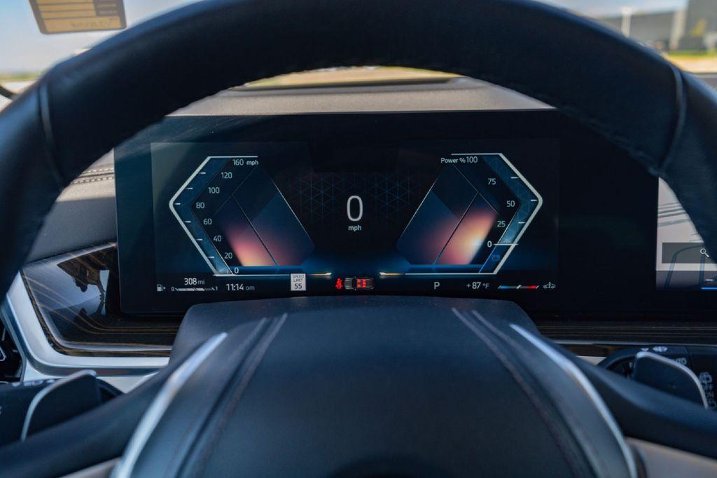 صورة مصغرة 14 لـ 2024 BMW X7 XDRIVE40I