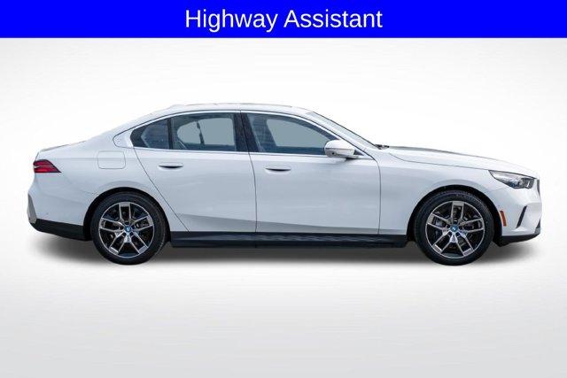 صورة 9 لـ 2024 BMW I5 EDRIVE40