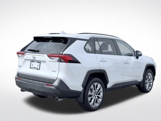 TOYOTA RAV4 - 6