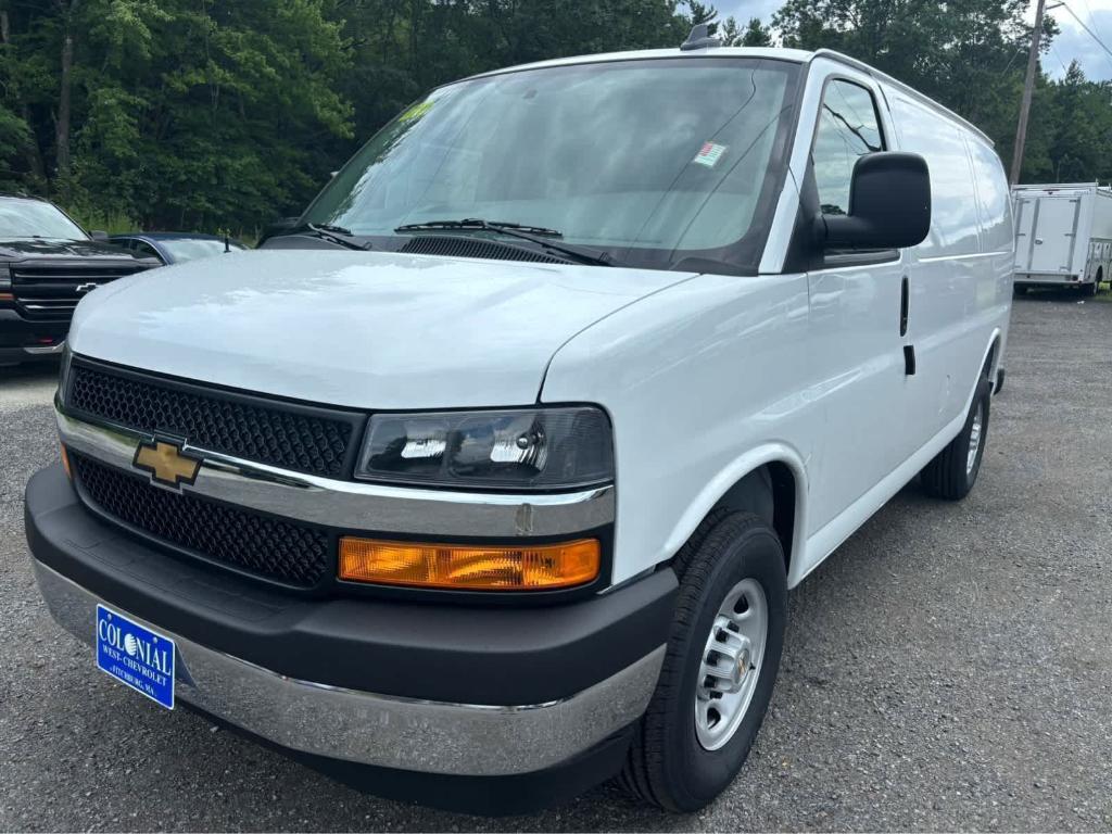 New 2025 Chevrolet Express 2500 Work Van