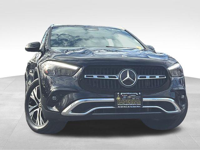MERCEDES-BENZ GLA - 2