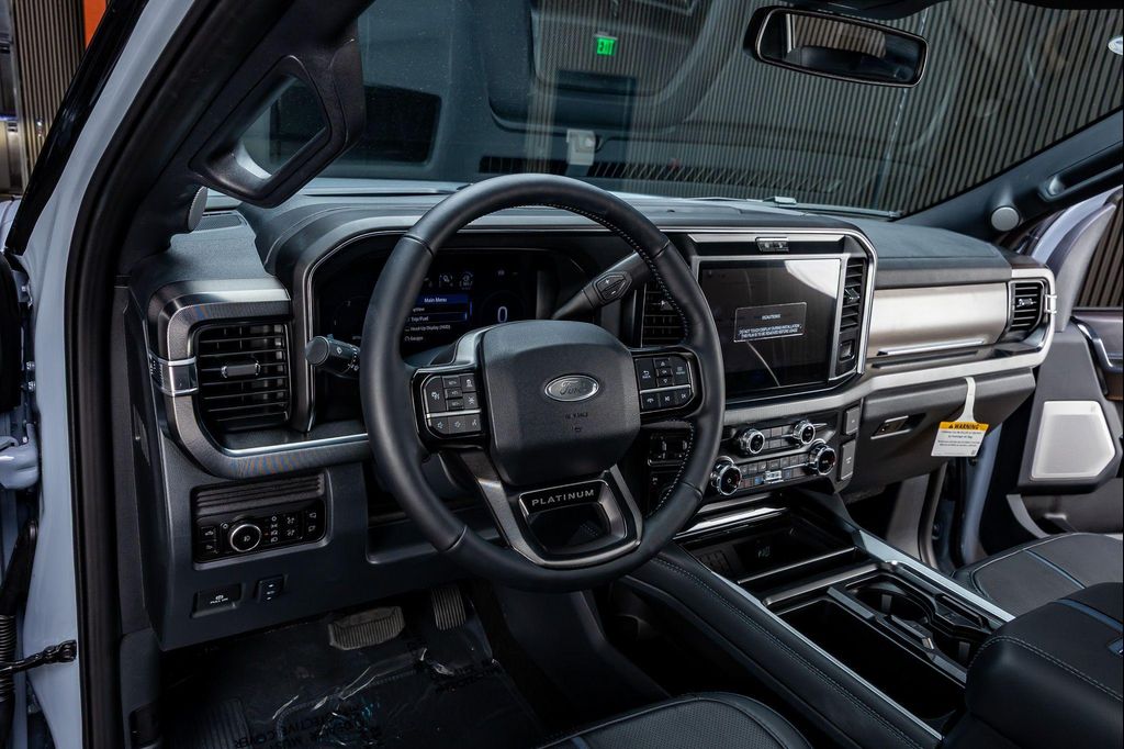 صورة مصغرة 16 لـ 2026 FORD F-250 PLATINUM