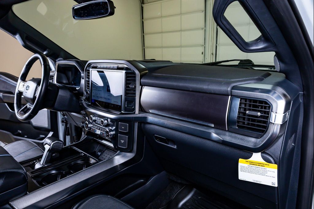 2024 FORD F-150 PLATINUM — миниатюра 17