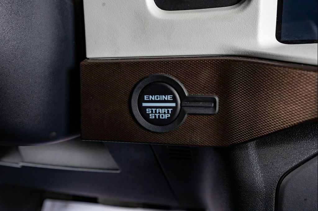 2024 FORD BRONCO HERITAGE LIMITED EDITION — миниатюра 26