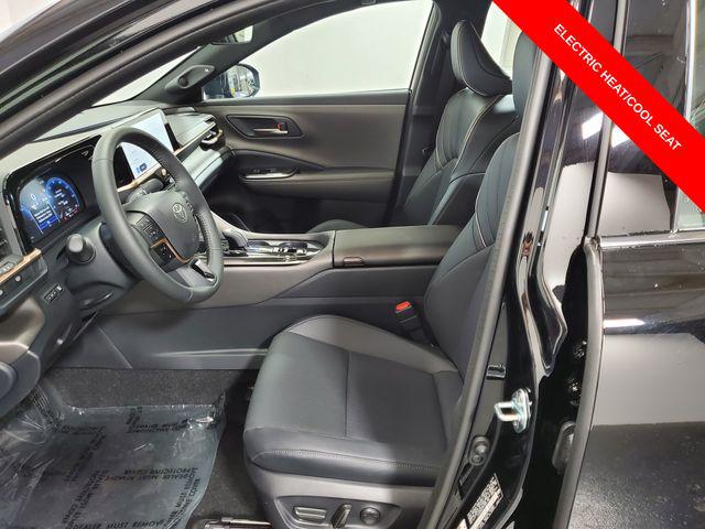 2026 Toyota CROWN NIGHTSHADE EDITION 照片 9