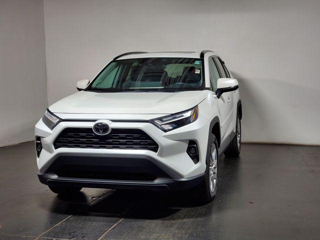 صورة 4 لـ 2024 Toyota RAV4 XLE PREMIUM