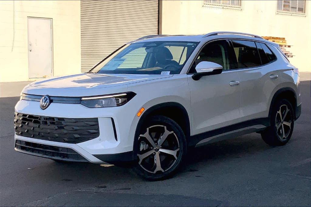 New 2026 Volkswagen Tiguan 2.0T SE