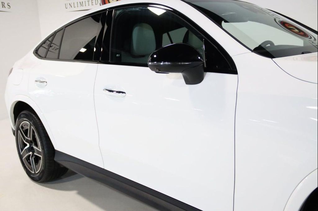 MERCEDES-BENZ GLC - 8