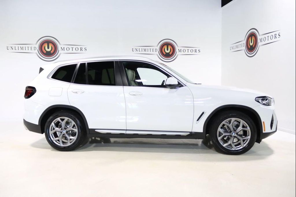 صورة 5 لـ 2022 BMW X3 XDRIVE30I