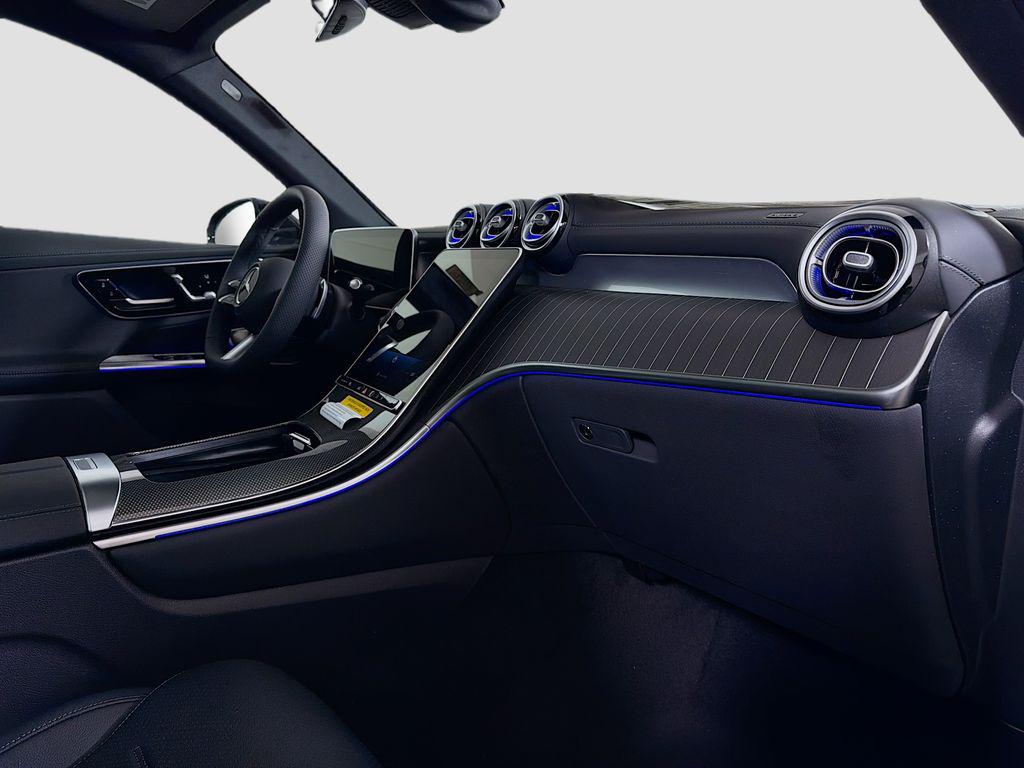 2026 Mercedes-BENZ GLC — миниатюра 32