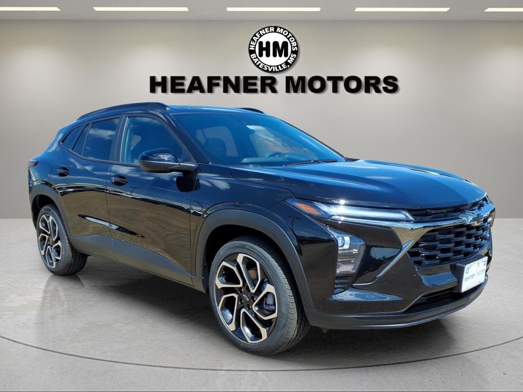 New 2026 Chevrolet Trax FWD 2RS