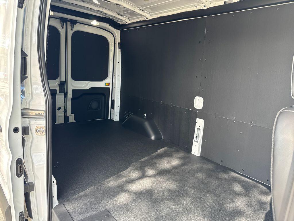 صورة مصغرة 11 لـ 2026 FORD TRANSIT-250 BASE