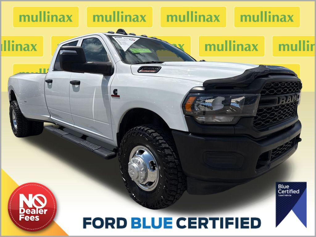 2023 RAM 3500 TRADESMAN CREW CAB 4X4 8' BOX — фото 1