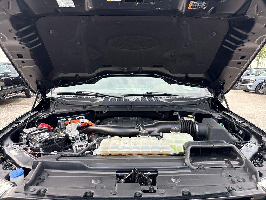 2021 FORD F-150 LARIAT thumbnail 32
