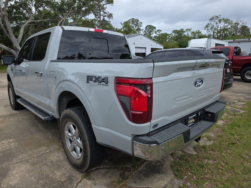 FORD F-150 XLT - 4