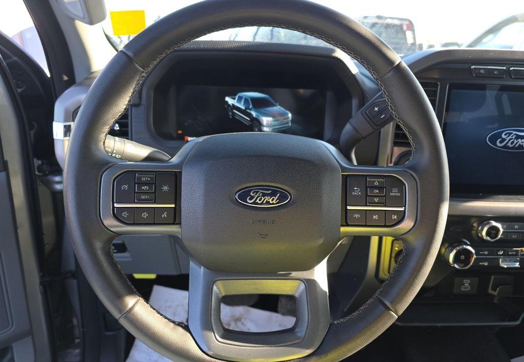 FORD F-150 XLT - 4
