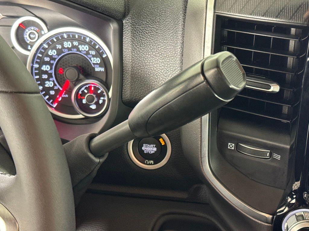 2026 RAM 2500 BIG HORN — миниатюра 21