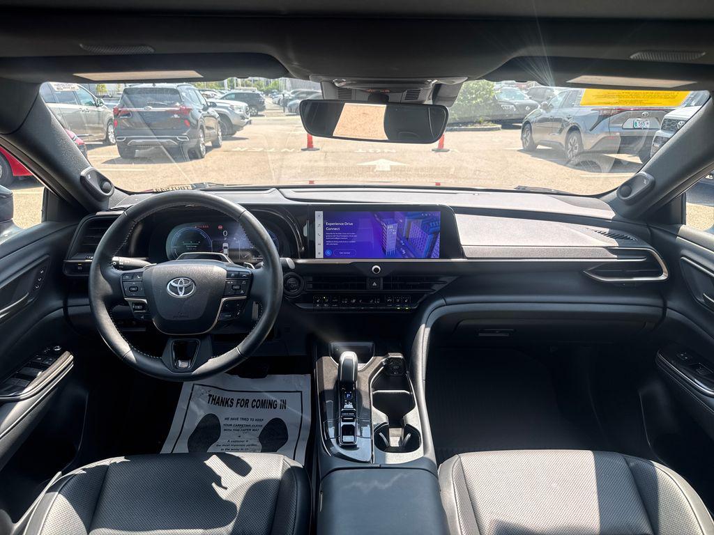 2025 Toyota CROWN PLATINUM — фото 10
