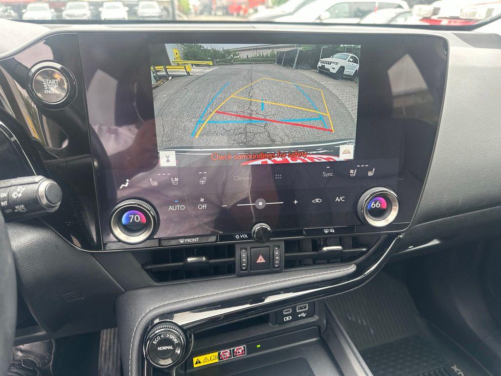 صورة مصغرة 62 لـ 2024 Lexus NX 350 PREMIUM