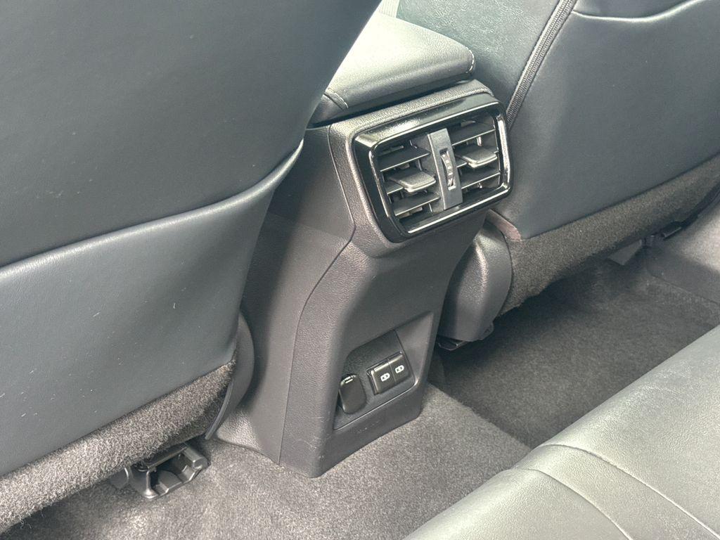 صورة مصغرة 58 لـ 2024 Lexus NX 350 PREMIUM