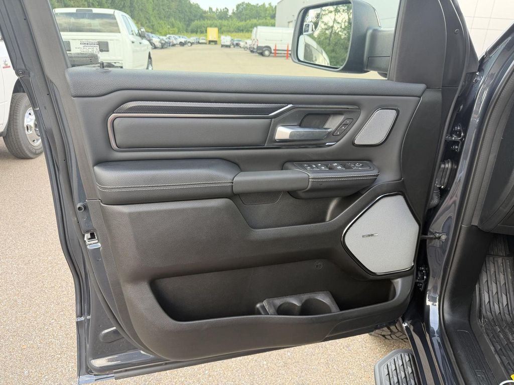 2026 RAM 1500 REBEL 缩略图 16