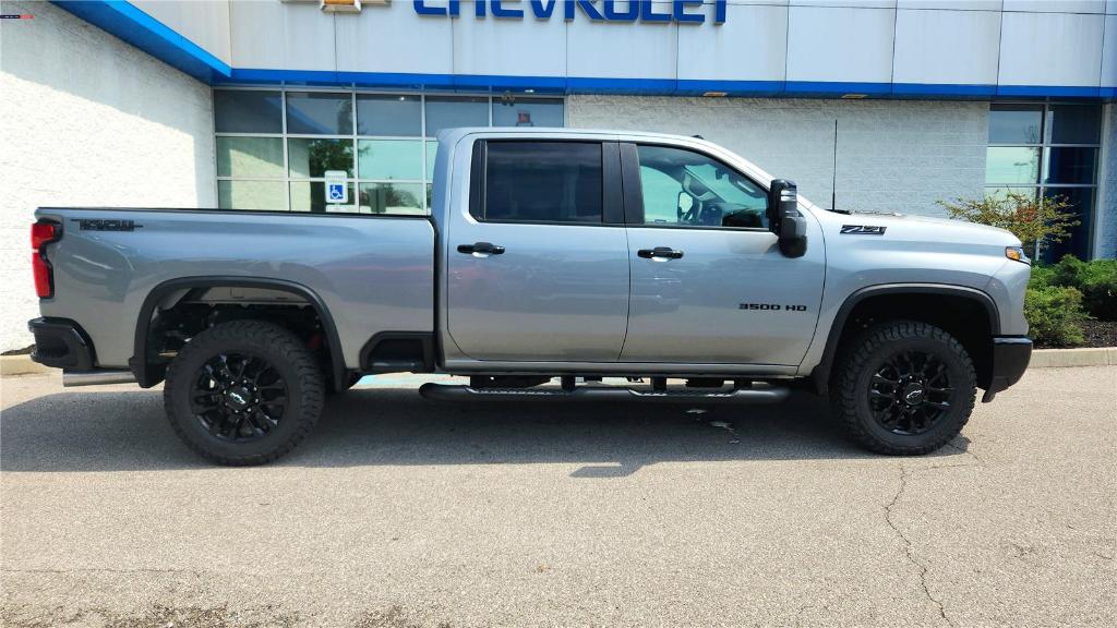 New 2026 Chevrolet Silverado 3500 LT