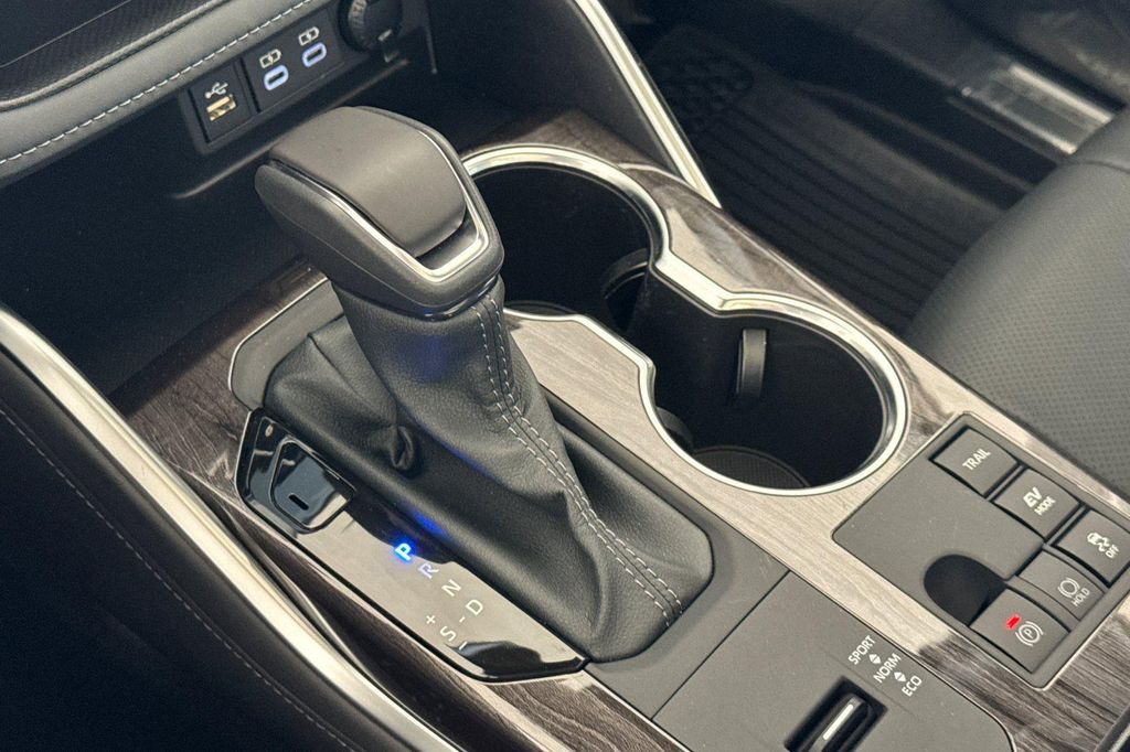 2026 Toyota HIGHLANDER HYBRID PLATINUM — миниатюра 22