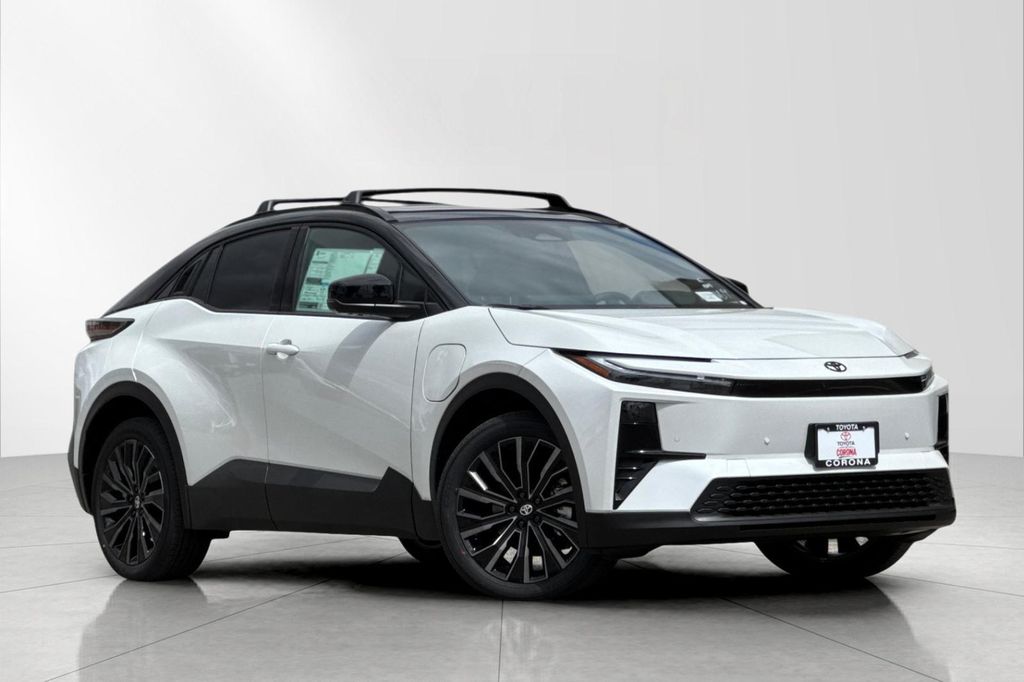 New 2026 Toyota C-HR XSE