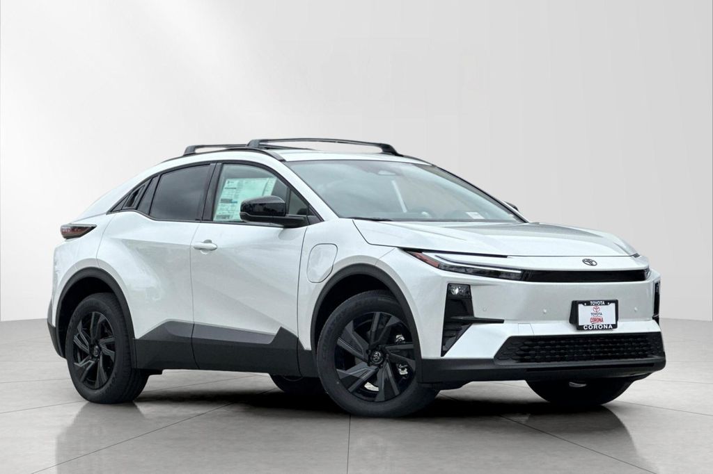 New 2026 Toyota C-HR SE