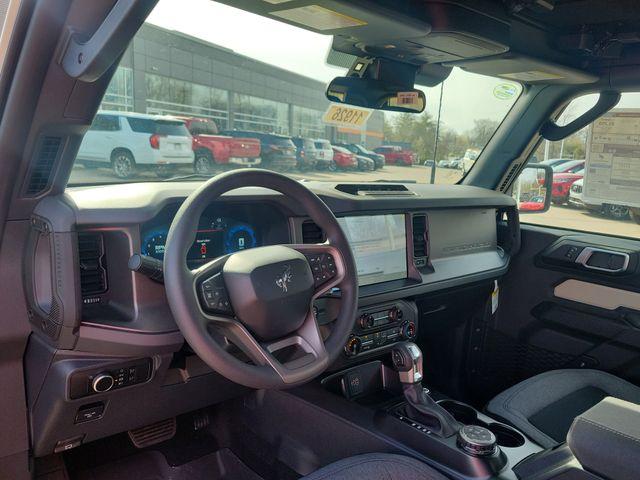 FORD BRONCO BASE - 10
