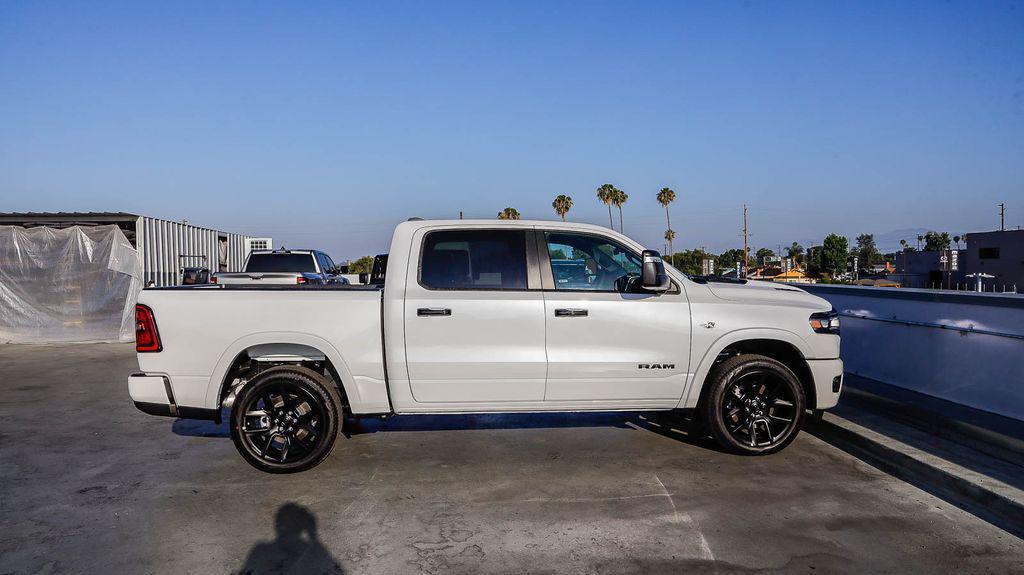 2026 RAM 1500 LARAMIE thumbnail 13