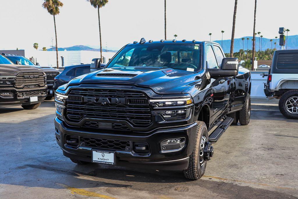 صورة 4 لـ 2026 RAM 3500 LARAMIE CREW CAB 4X4 8' BOX