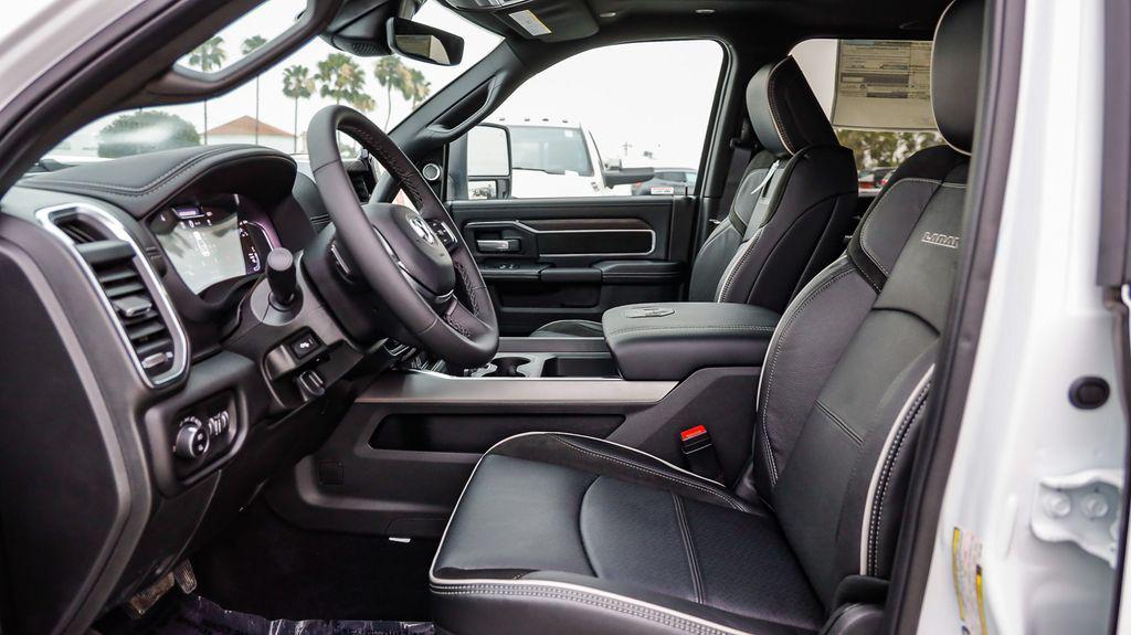 2026 RAM 3500 LARAMIE CREW CAB 4X4 8' BOX 缩略图 21