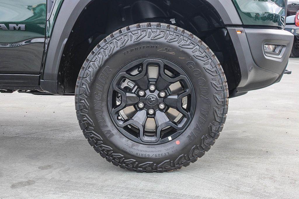 2026 RAM 1500 RHO CREW CAB 4X4 5'7' BOX — миниатюра 11