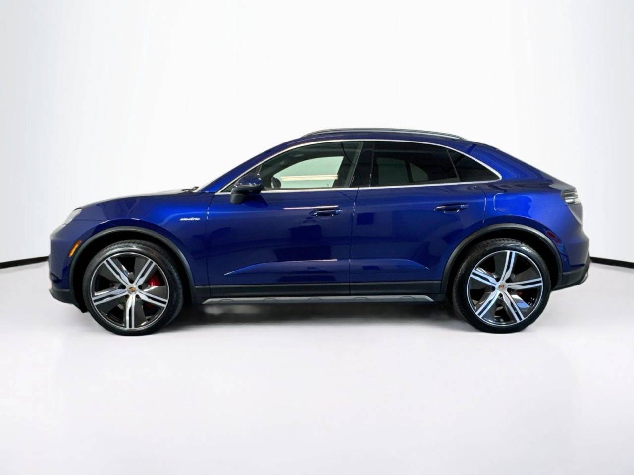 2025 Porsche MACAN 照片 2