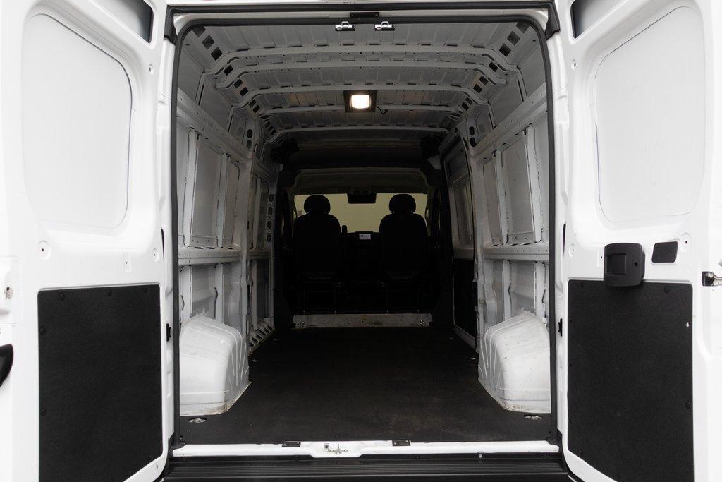 صورة 10 لـ 2025 RAM PROMASTER 2500 HIGH ROOF